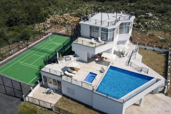 Nella foto è visibile l'oggetto Villa Redzic Residence situato nella città di Brca.