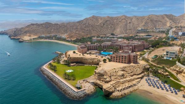 På bildet vises objektet Al Husn Hotel Muscat som ligger i byen Muscat.