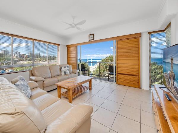 Absolute Beachfront Unit - Caloundra
