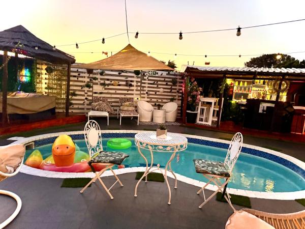 Op de foto is het object Caline VIP Luxury Jacuzzi &, Swimming Pool MEWS te zien, gelegen in de stad Monte Vista.