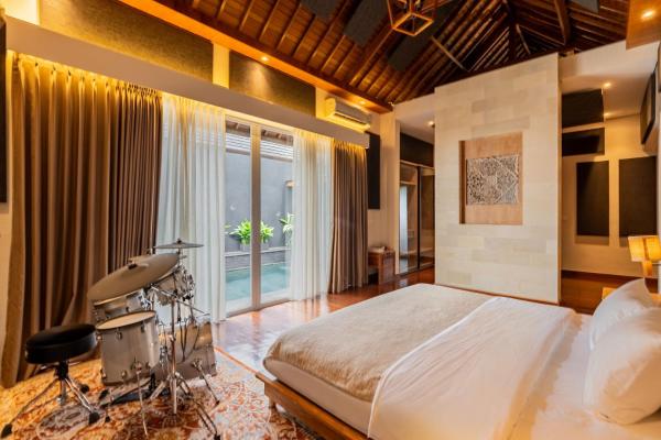 Aresty 3 Bedroom Villa Canggu - Canggu