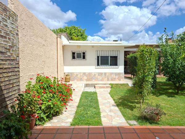 Auf dem Foto ist das Objekt Lujosa mini casa en Solymar, cerca del mar in der Stadt Ciudad de la Costa zu sehen.