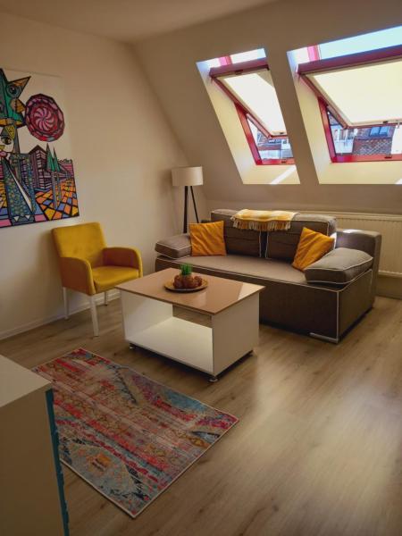 A la foto es mostra l'objecte Ena Apartment situat a la ciutat de Tuzla.