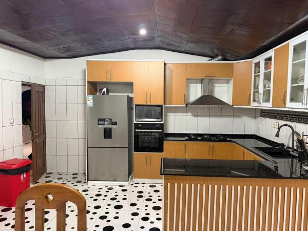Residence Florence, Petit Marché Fougerolles - Jaunde