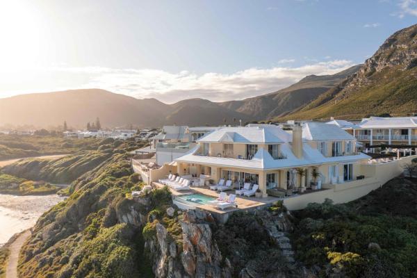 Auf dem Foto ist das Objekt Birkenhead House in der Stadt Hermanus zu sehen.