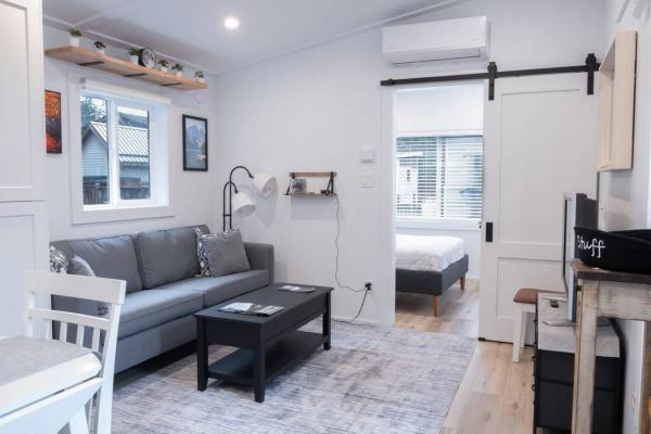 Cozy 2 Bedroom Cabin - Sunshine Valley