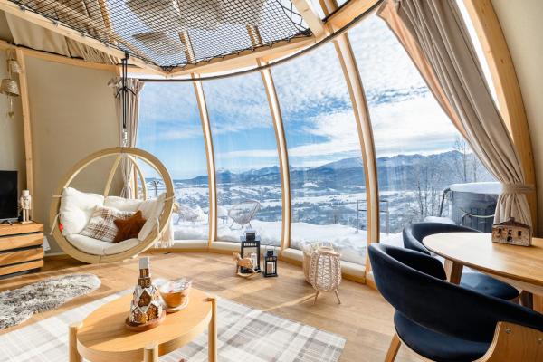A la foto es mostra l'objecte ZakoGlamp Glamping Pod Gubałówką z Jacuzzi situat a la ciutat de Ząb.