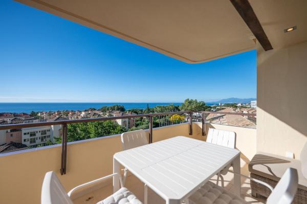 Apartamento En Elviria Con Vistas Al Mar - Marbella