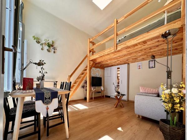 Quiet Cozy Studio City Center 2min Metro SweetSpot, Budapest