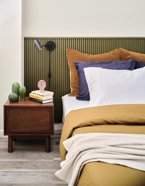 A la foto es mostra l'objecte Midcentury Couples Designer Loft - Casa Tuya situat a la ciutat de Austin.