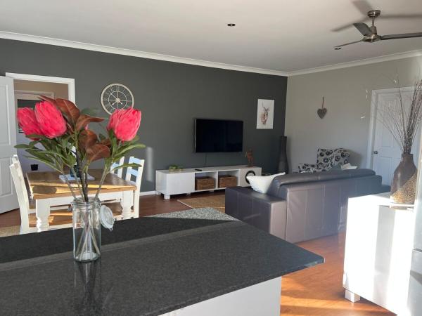Whinestone Farm Lodge - Exeter