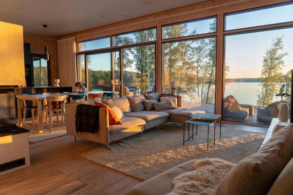 Luxury Waterfront Villa With A Private Jacuzzi - Mittelfinnland