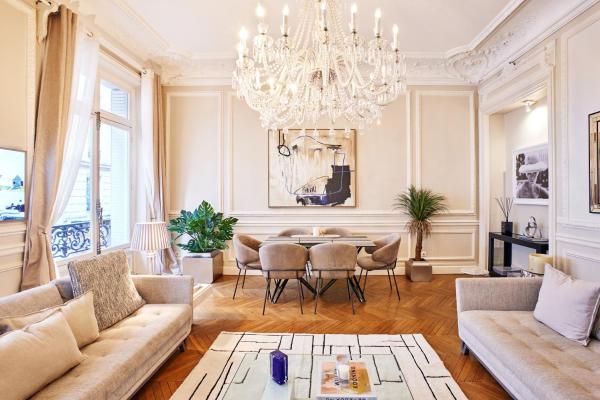 Chic Haussmann Apartment - ベルサイユ