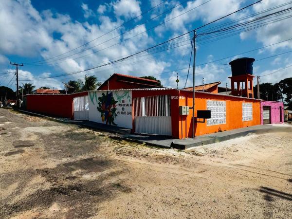 A la foto es mostra l'objecte casa do sal situat a la ciutat de Salinópolis.