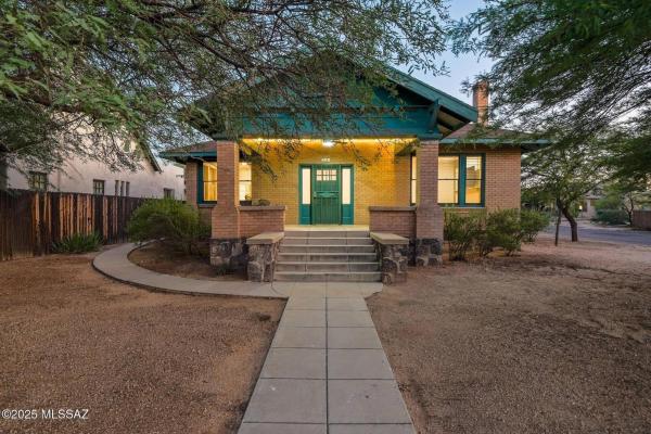 Historic W University | Walk To 4th Ave + Trolley - Tucson, AZ