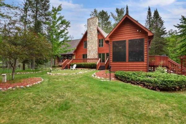 Big St Lodge On Big St Germain Lake - St. Germain, WI