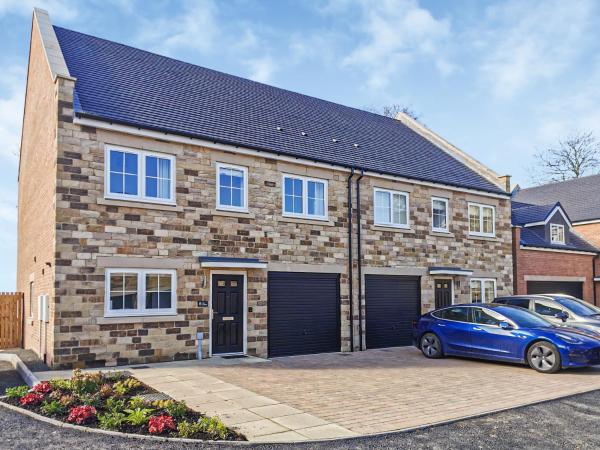 Ad Gefrin - Alnmouth