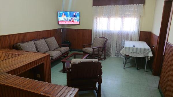 The photo shows the Amplio Departamento centrico por dia located in the city of Punta Alta.