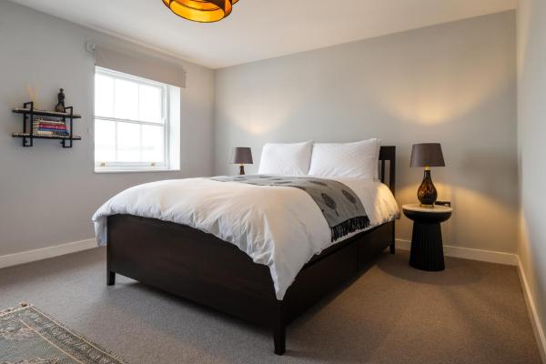 Stunning High Street Loft In Cheltenham - Cheltenham