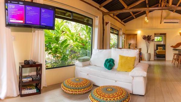A la foto es mostra l'objecte Cabañas Caeli, El Toucan, Peaceful Rainforest Retreat with Stunning Views situat a la ciutat de Fortuna.