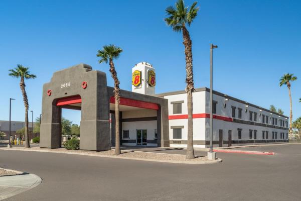 Super 8 by Wyndham Casa Grande photo 1