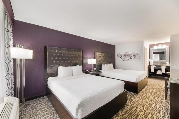 Clarion Inn & Suites Across From Universal Orlando Resort - Orlando