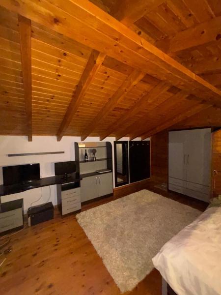 På bilden syns objektet Gem Guest House som ligger i staden Goranxi.