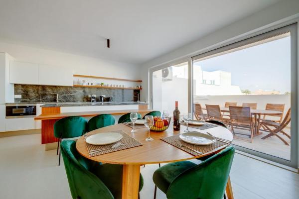 Seaview Modern 3br Duplex With Terrace By Quicktrips - Pembroke, Malta