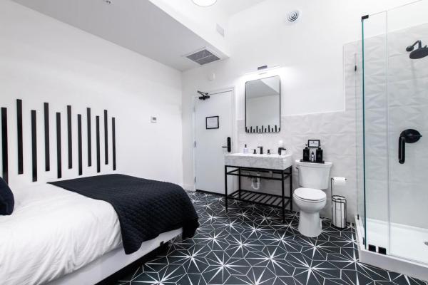 Hollyhock Suite 409 - Louisville, KY