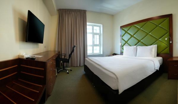 På billedet ses objektet Holyland Hotel Amman beliggende i byen Amman.