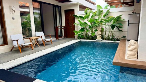 Emstaliese & Palmarosa Villas Seminyak - Legian
