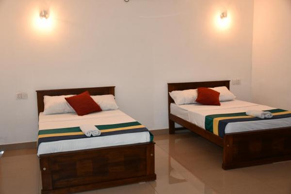A la foto es mostra l'objecte Ratnam Hotel Jaffna situat a la ciutat de Jaffna.