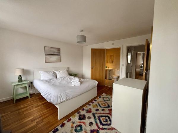 Taplow Stunning Four Bedroom Townhouse - Berkshire