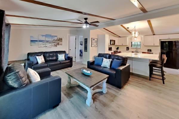 Island Club Rentals - Put-in-Bay, OH