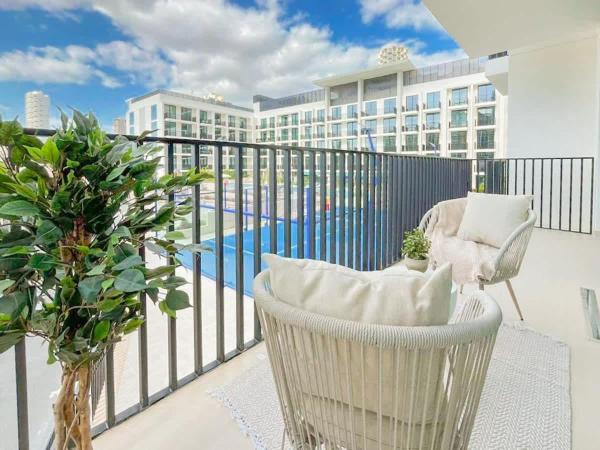 På billedet ses objektet Binghatti Aurora Soft-Luxe 1BR Abode w Gym & Pool beliggende i byen Dubai.