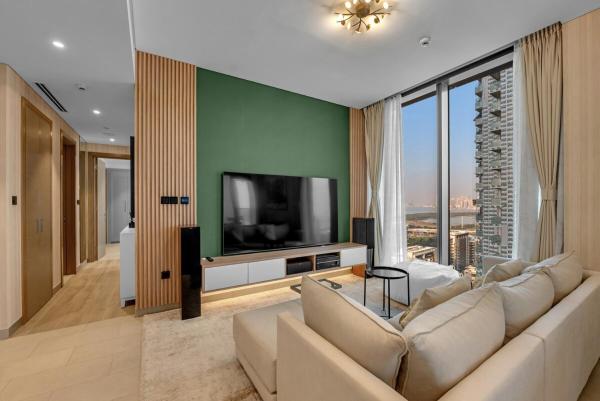 Leilighet med 2 soverom og balkong — 80 m² - Waves - Elegant High-Floor 2BR Close To Downtown
