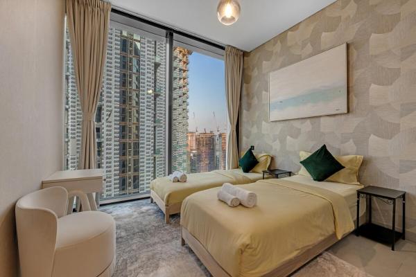 Bilde 5: Waves - Elegant High-Floor 2BR Close To Downtown