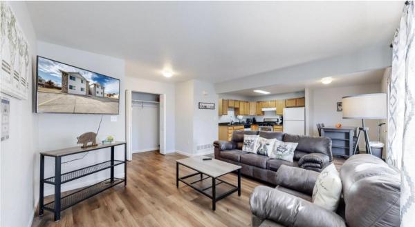 A la foto es mostra l'objecte Great two bedroom spot near airport situat a la ciutat de Hudson.