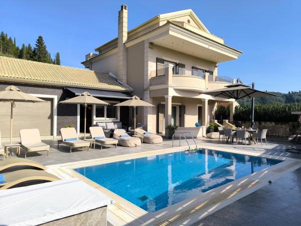 Luxury Villa Matzourana With Private Pool - Corfou