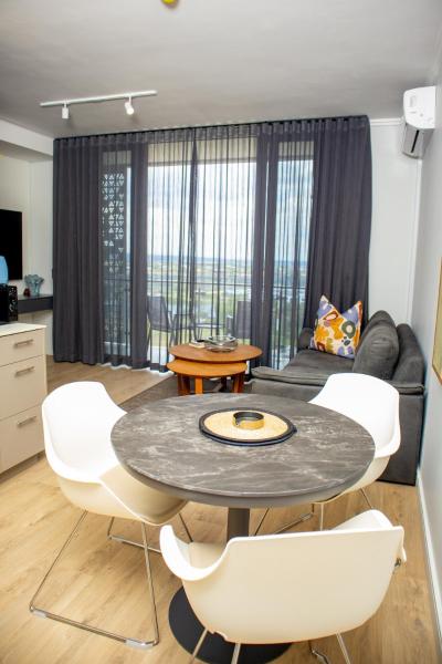 Ellipse Waterfall Premium Apartments - Cream - Midrand