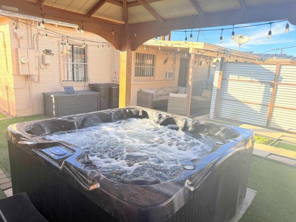 Mins From The Uofa & Downtown 4br 2ba Entire Home - Tucson, AZ