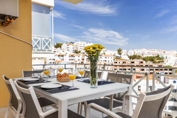 A la foto es mostra l'objecte Garden Hill Relax & Old Town by OCvillas situat a la ciutat de Albufeira.