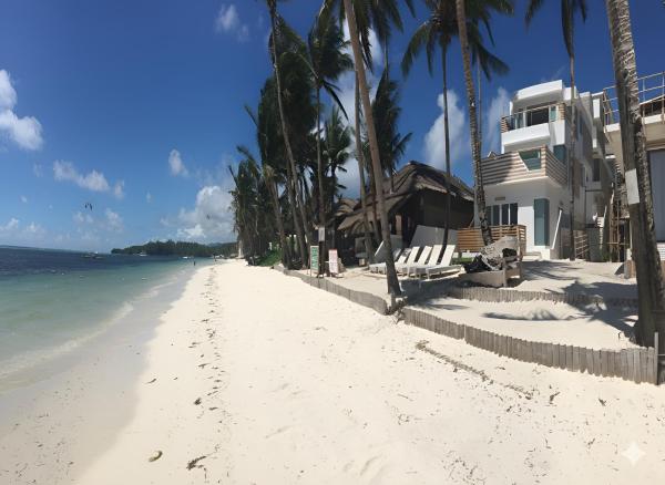 写真にはボラカイ市にあるVentoso Hotel Boracayが写っています。