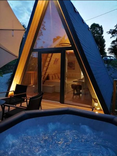 New! Glamping House With New Hot Tub And Sauna- Hisa Oddiha Updated December 2025 - Slowenien