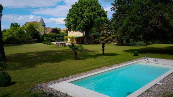 Manoir De Cénac Xixème Siècle - Avec Piscine Et Grand Parc - Domme