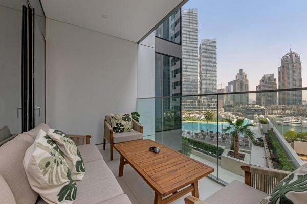 Kahden makuuhuoneen huoneisto - Oma parveke — 120 m² - Waves - LIV Marina Luxe 2BR Apt with Dubai Marina Views