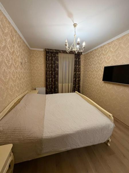 Foto 1: Іващенка 1а