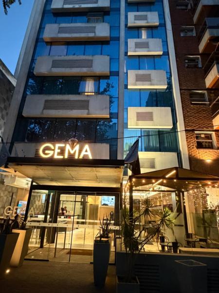 Auf dem Foto ist das Objekt Hotel Gema Luxury Suites in der Stadt Montevideo zu sehen.