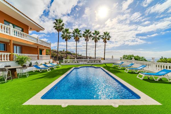 Authentic Canarian Villa With Pool And Ocean Views - Adeje