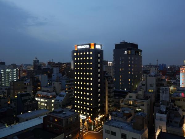 A la foto es mostra l'objecte APA Hotel Asakusa Kaminarimon situat a la ciutat de Tòquio.